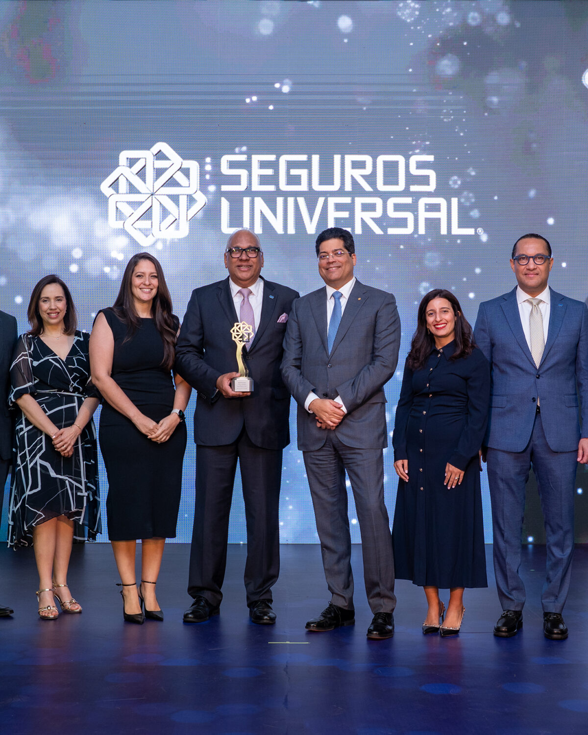 Seguros Universal reconoce a sus corredores más destacados del 2025