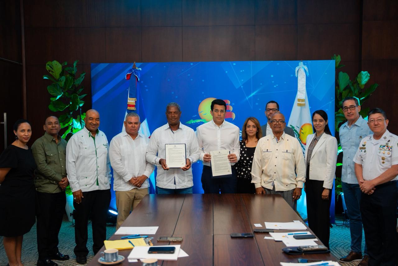 Ministerio de Turismo de la República Dominicana impulsa transformación del sector con acuerdo para profesionalizar a guías turísticos