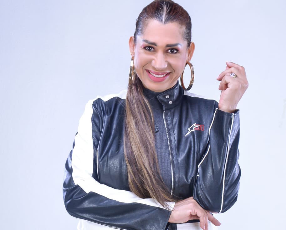 Jacqueline Estrella reafirma su vigencia con un nuevo impulso en su carrera artística