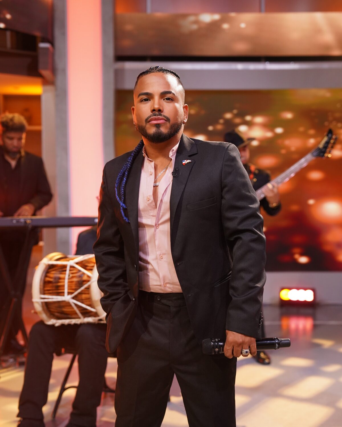 Axel Thomas culmina gira promocional entre EE. UU. y RD y se alista para nuevos lanzamientos musicales