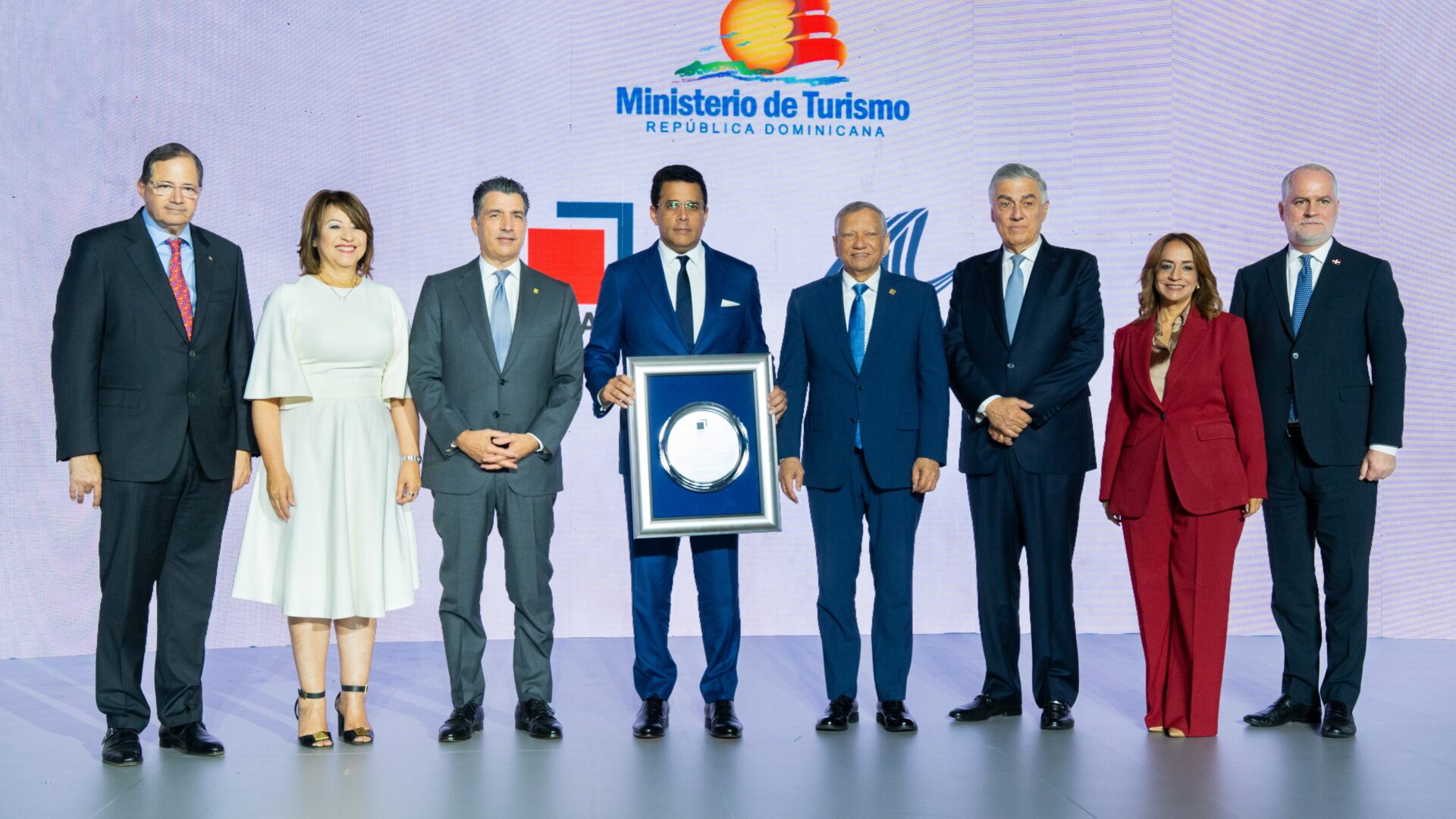 Asonahores y ABA destacan a la banca como motor clave del crecimiento turístico