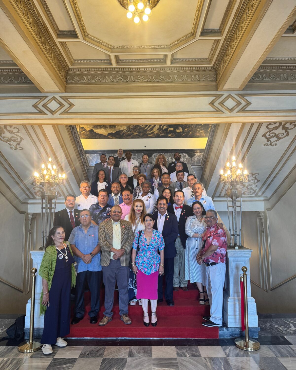 Periodistas mexicanos fortalecen lazos en RD con visita al Palacio Nacional
