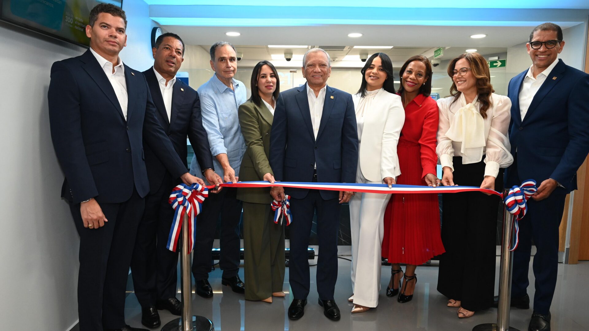 Banreservas inaugura nueva oficina en Merca Jumbo de la Núñez de Cáceres