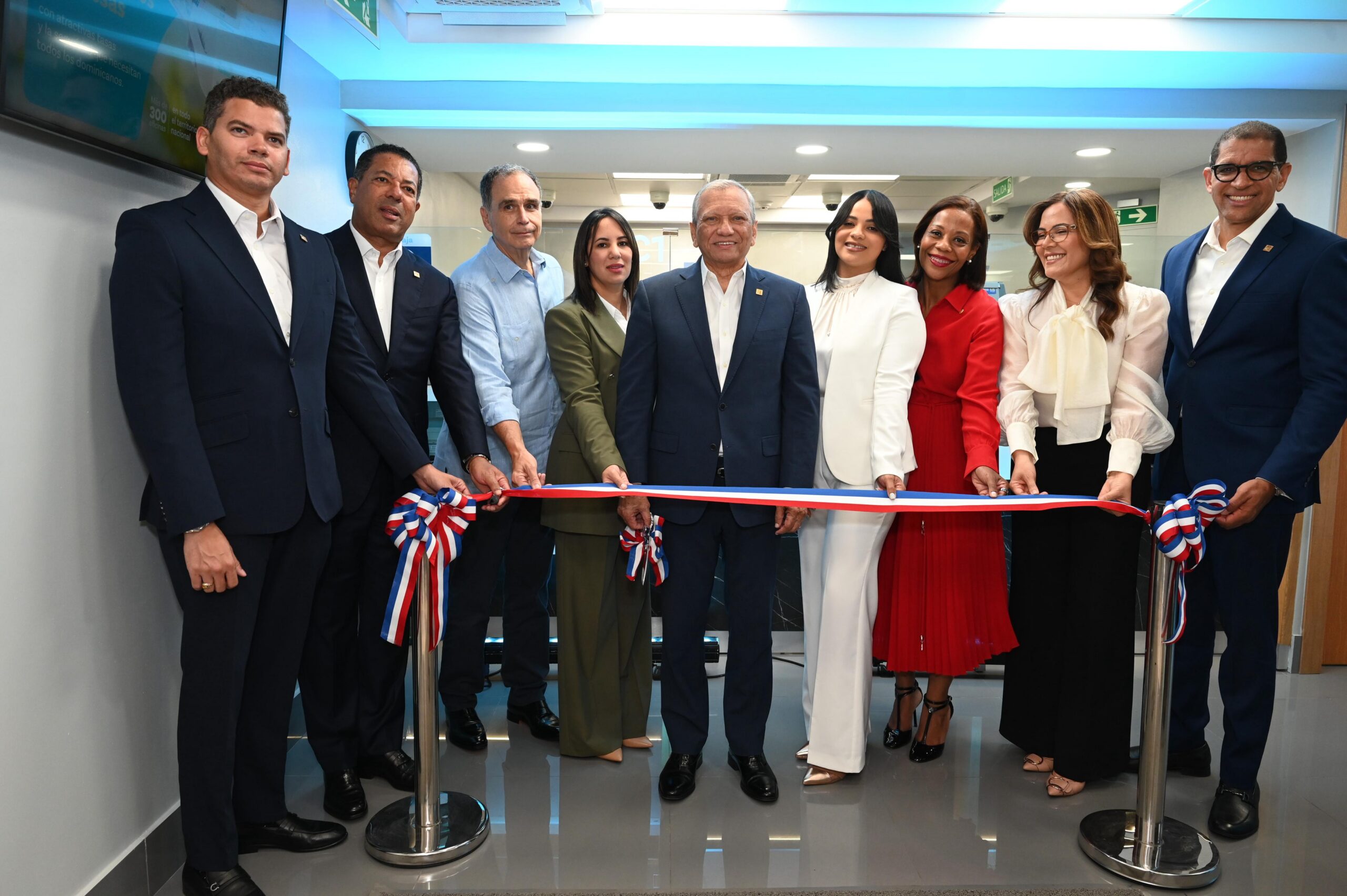 Banreservas inaugura nueva oficina en Merca Jumbo de la Núñez de Cáceres