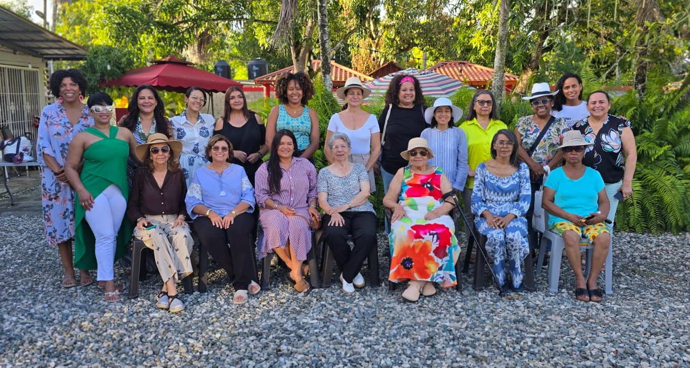 Adompretur homenajea a las madres de su membresía con emotivo encuentro en La Victoria