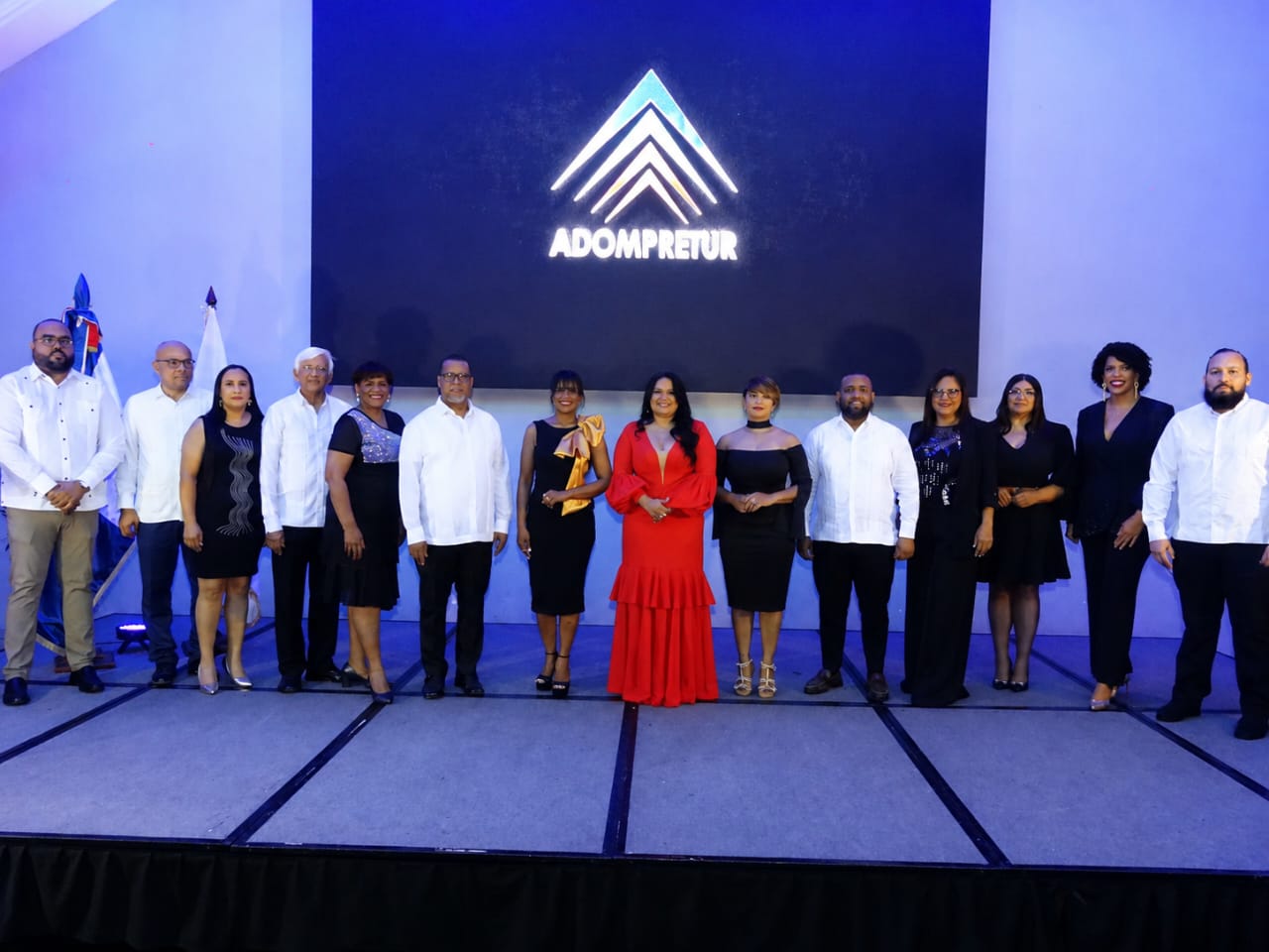 Adompretur y comunicadores dominicanos brillan entre los nominados al Premio Pasaporte Abierto 2026