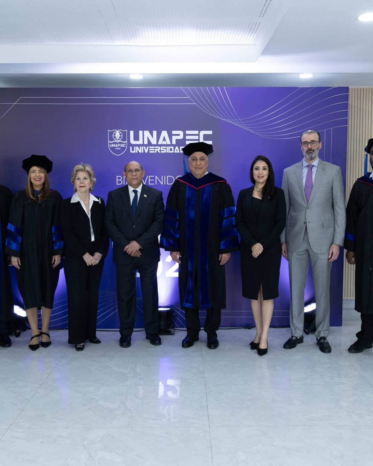 UNAPEC entrega al país 798 nuevos profesionales en Graduación Extraordinaria 2026