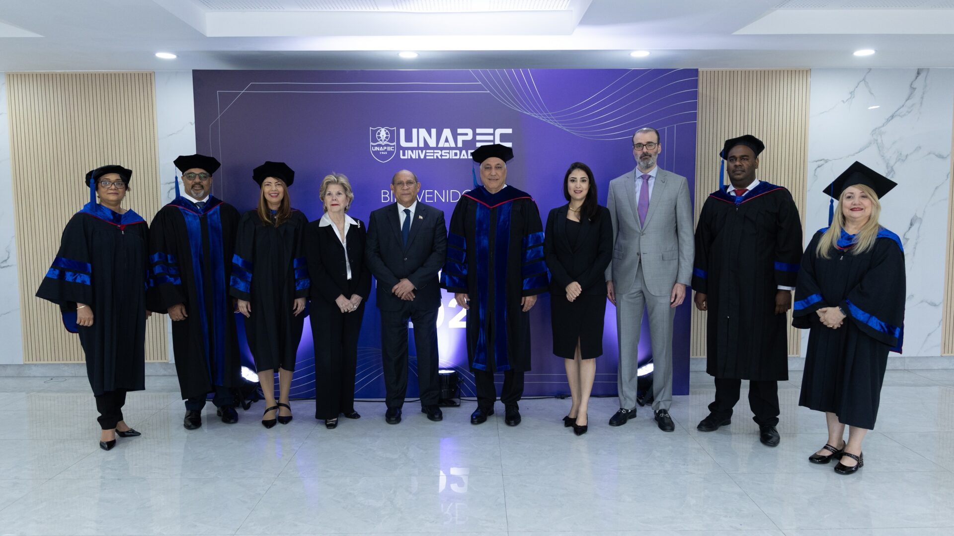 UNAPEC entrega al país 798 nuevos profesionales en Graduación Extraordinaria 2026