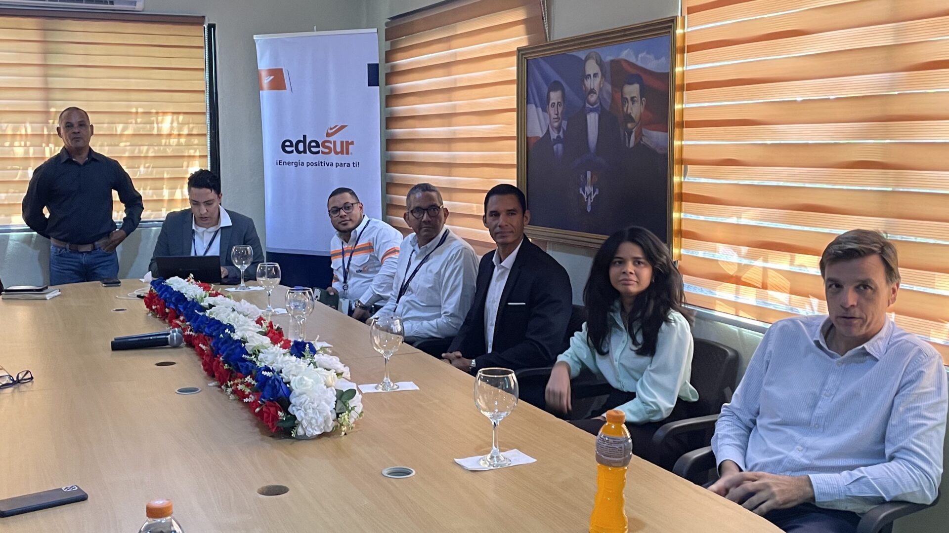 Edesur Dominicana desarrollará amplio programa de rehabilitación y modernización de redes eléctricas en Barahona