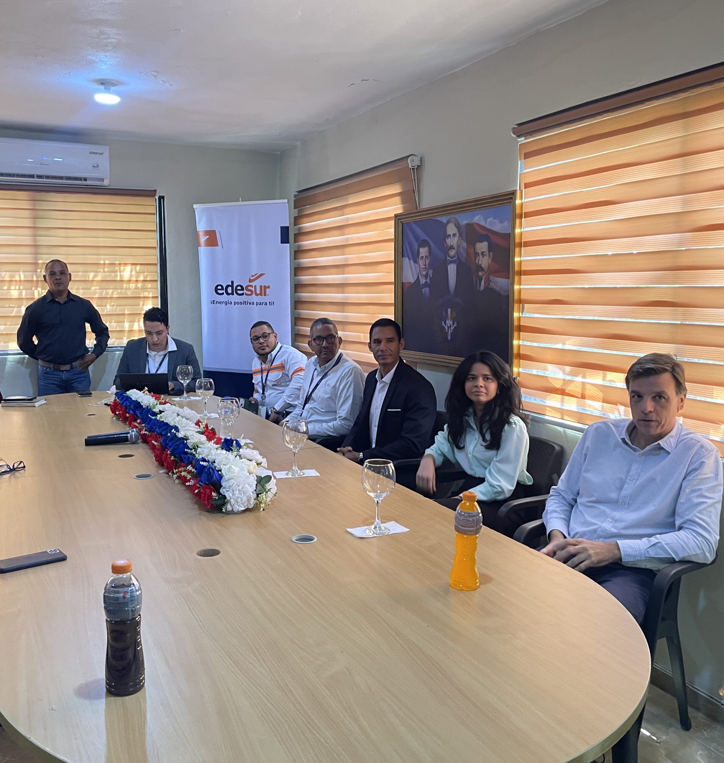 Edesur Dominicana desarrollará amplio programa de rehabilitación y modernización de redes eléctricas en Barahona