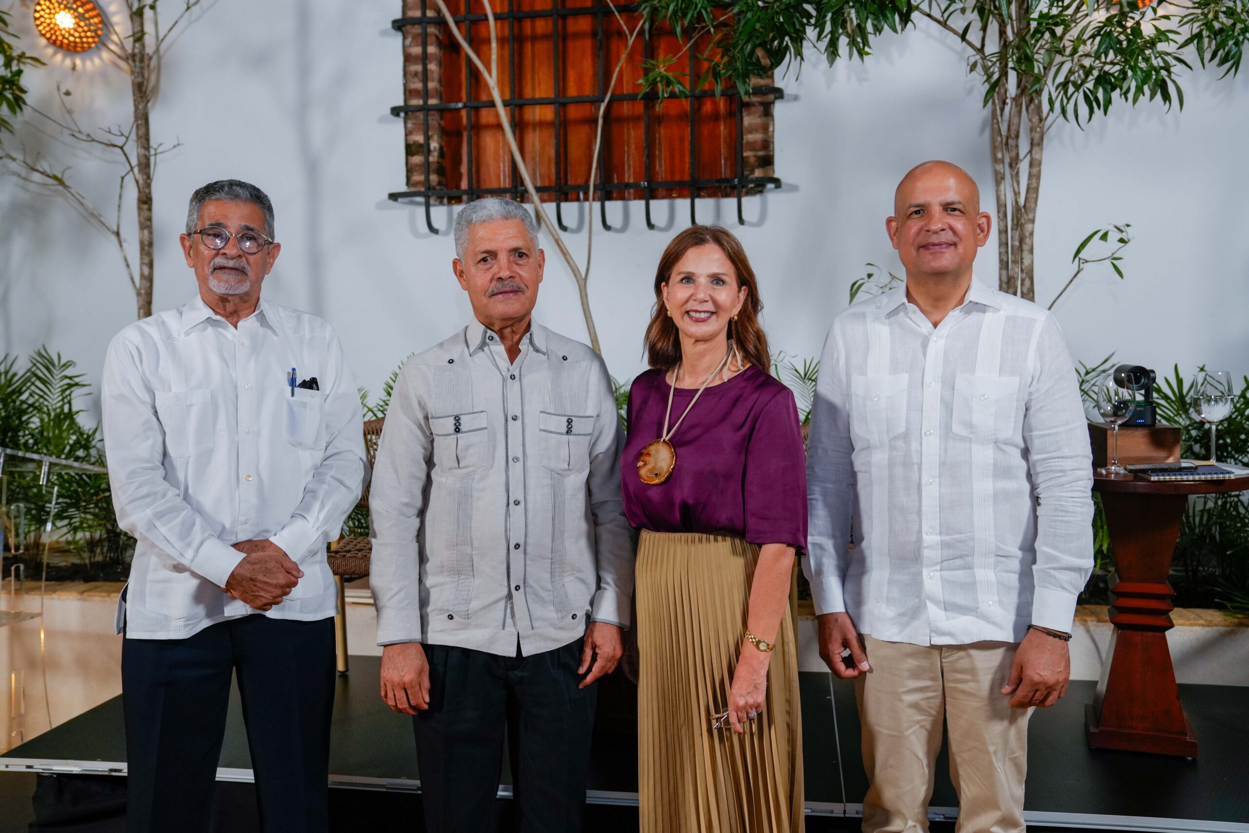 Centro Cultural Taíno impulsa diálogo sobre preservación de las Cuevas del Pomier
