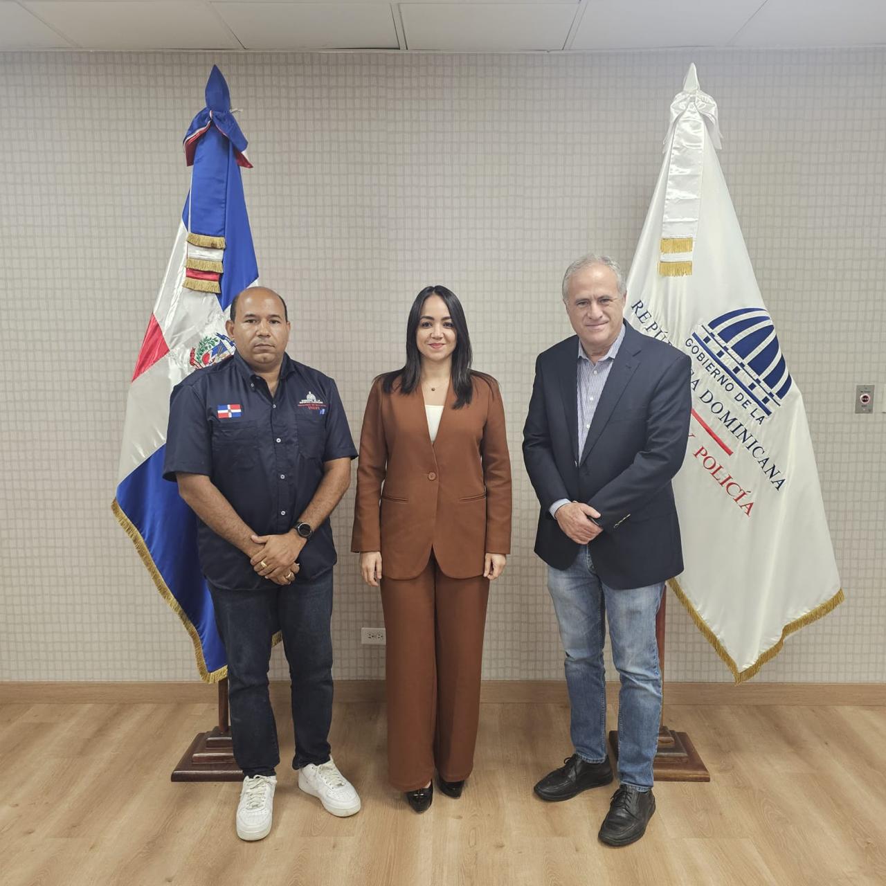 Ministra Faride Raful respalda a los campeones Ángel Lara y Esther Ramírez para el Panamericano de El Salvador 2026