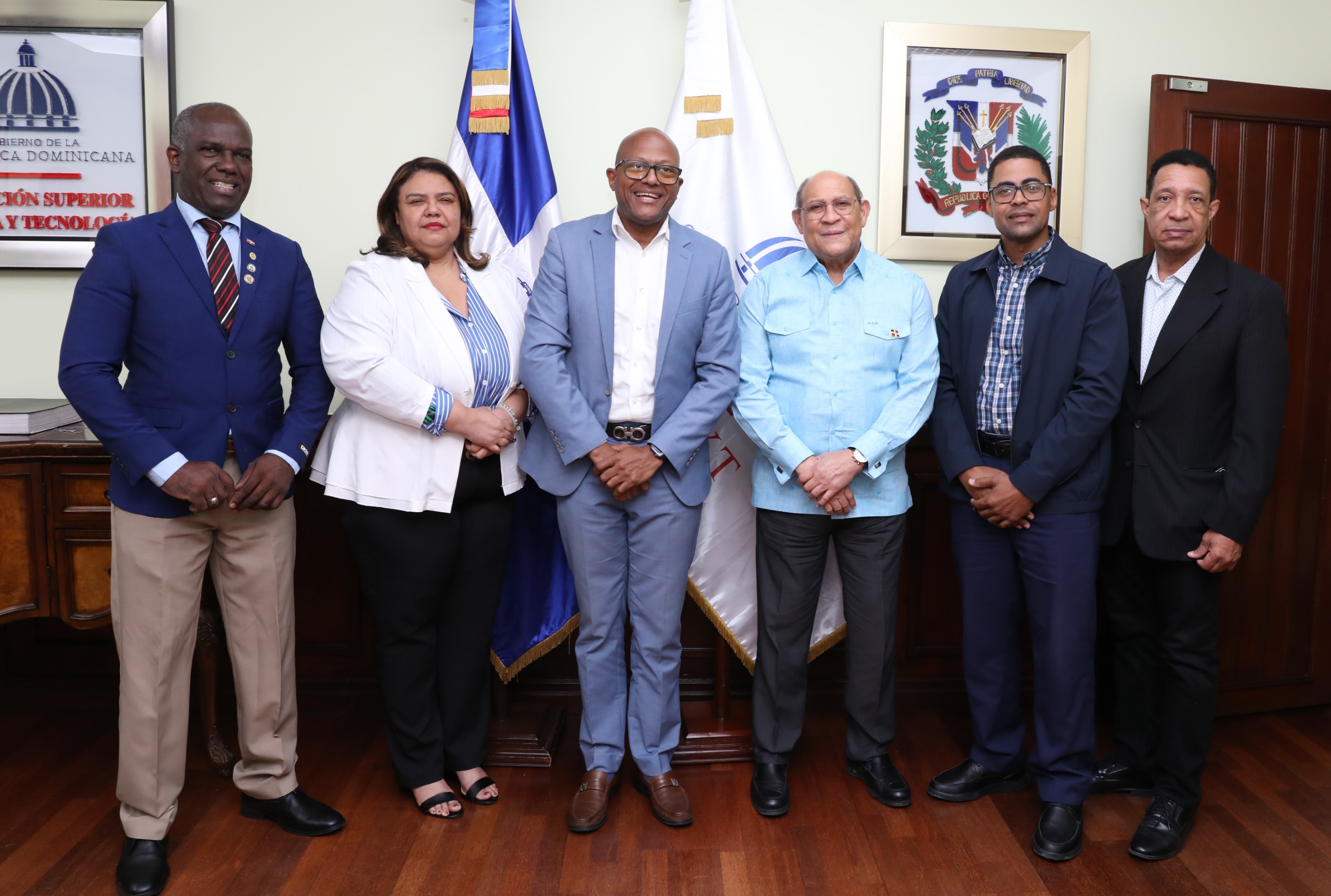 MESCyT y CMD impulsan diálogo nacional para transformar la educación médica en República Dominicana