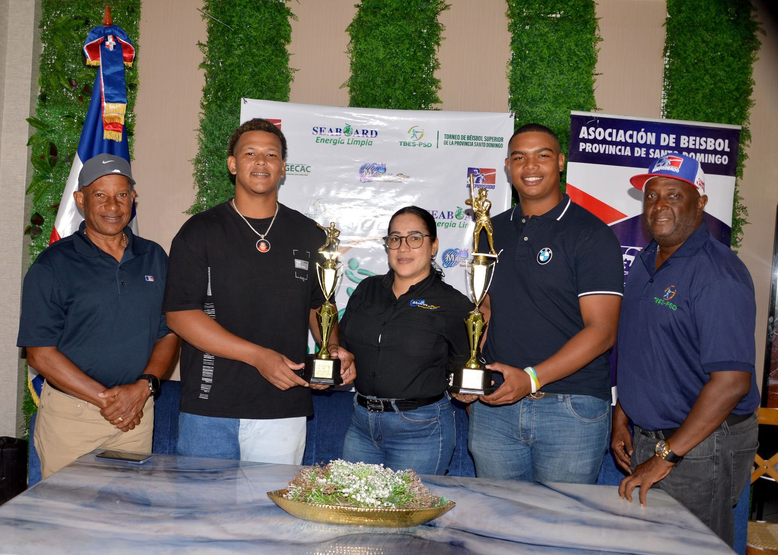 Enmanuel Torres y Abraham Milán, Jugadores de la Semana en el TBES-PSD Copa Seaboard