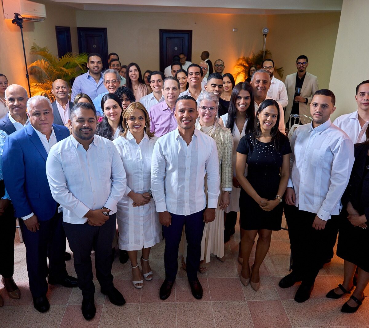 JOEMPRO juramenta nueva directiva y reafirma compromiso con el relevo generacional del comercio en provisiones