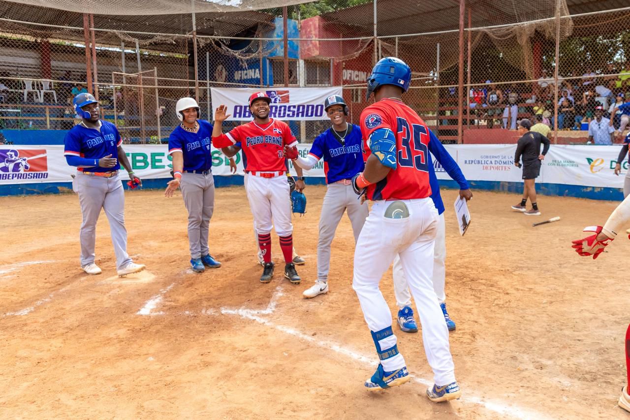 Team Gray conquista el Juego de Estrellas del TBES-PSD Copa Seaboard; Tony Ruiz es elegido MVP