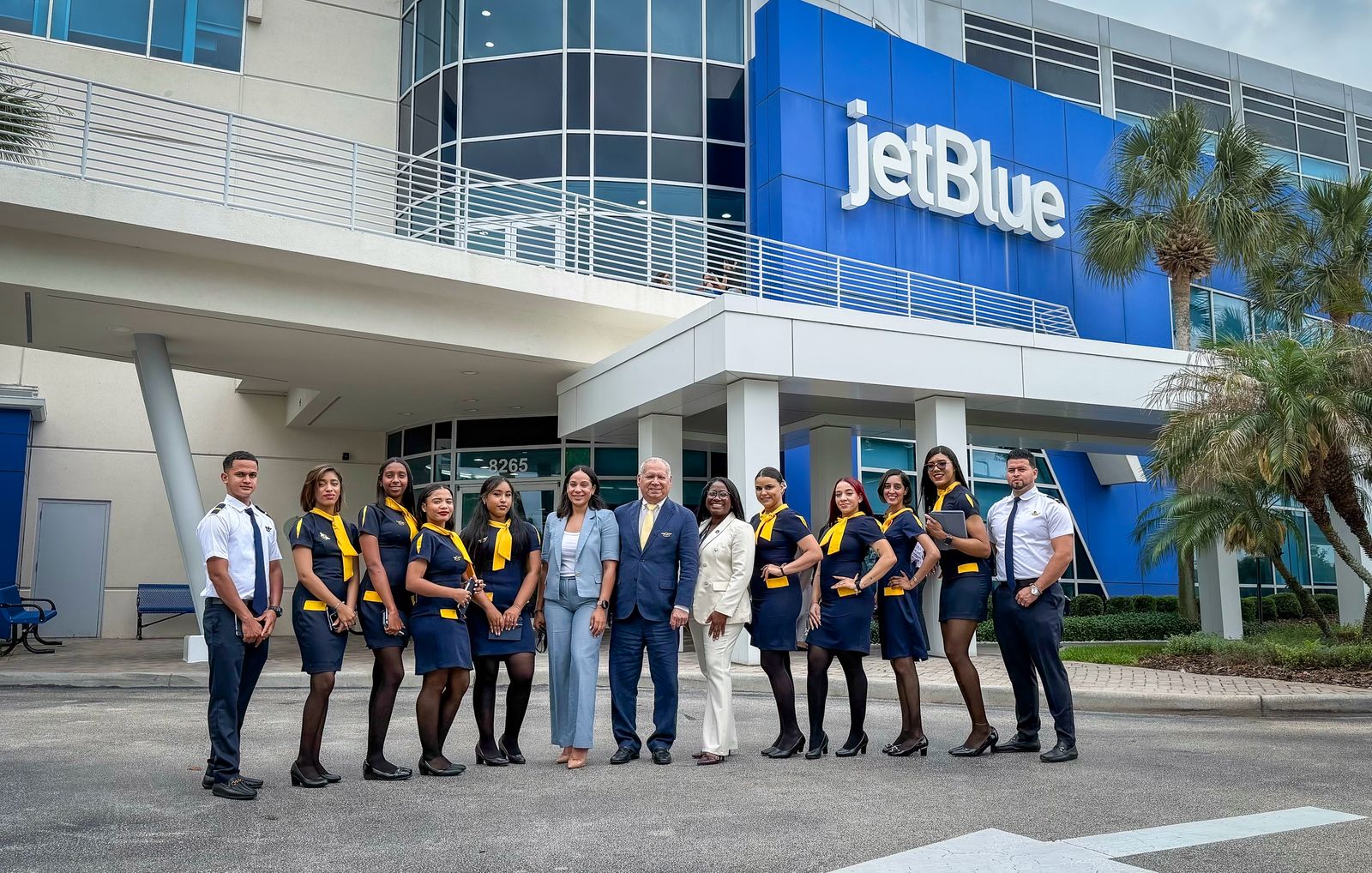 Exitosa práctica internacional de Tripulantes VIP en la “Universidad de JetBlue” – Orlando, Florida