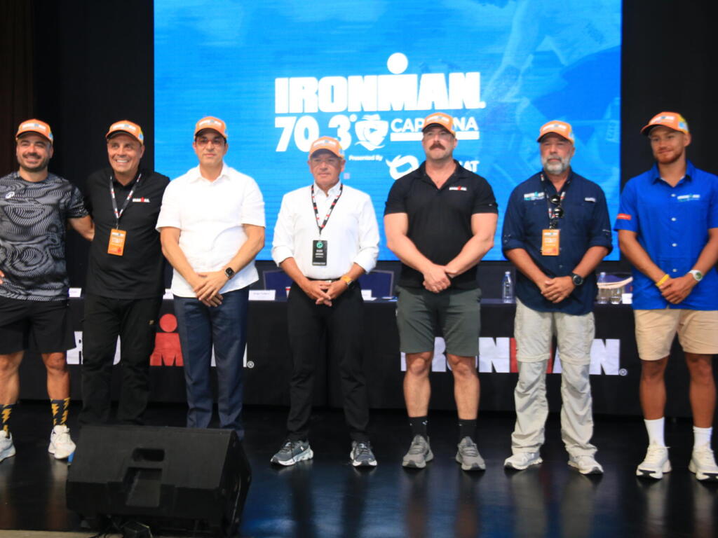 ¡En pleno desarrollo! 1,100 atletas desafían sus límites en el IRONMAN 70.3 Cap Cana 2026