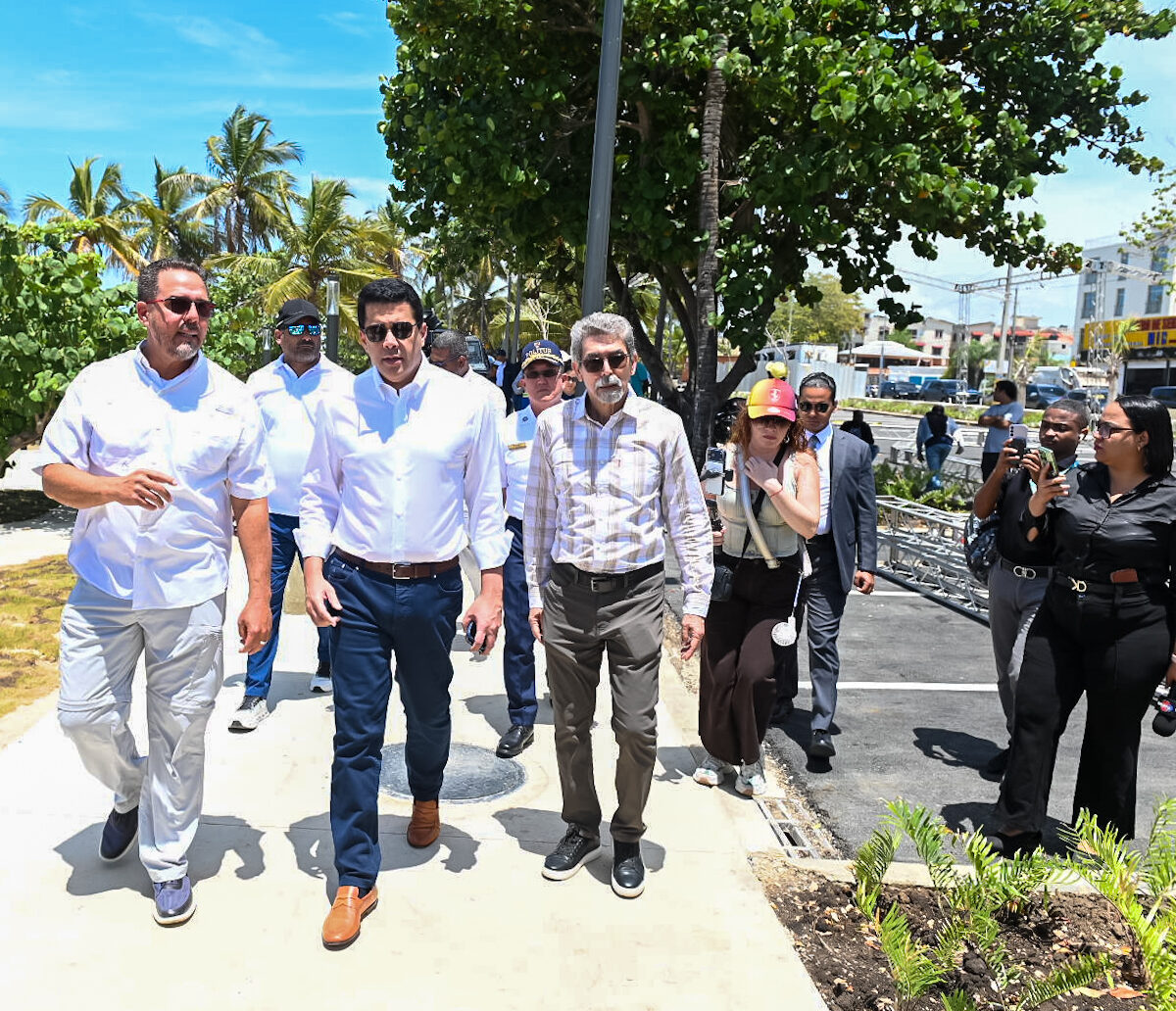 Un nuevo pulmón frente al mar: Abinader y Collado