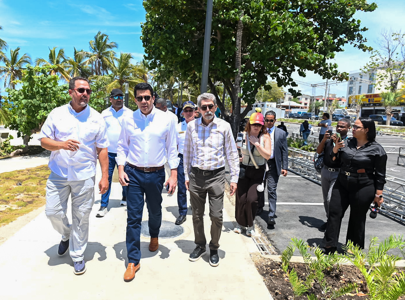 Un nuevo pulmón frente al mar: Abinader y Collado