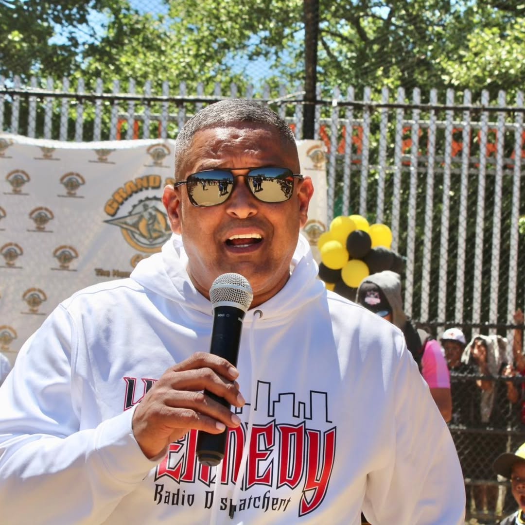 Roberto Rojas reafirma su compromiso con el deporte y la comunidad en Nueva York