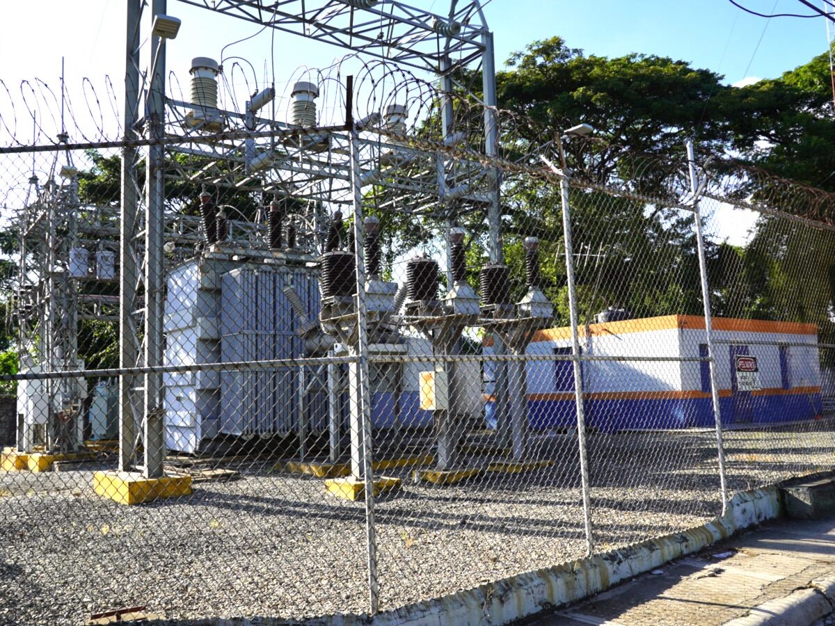 Edesur trabaja este lunes en repotenciación de la subestación eléctrica Ciudad Satélite