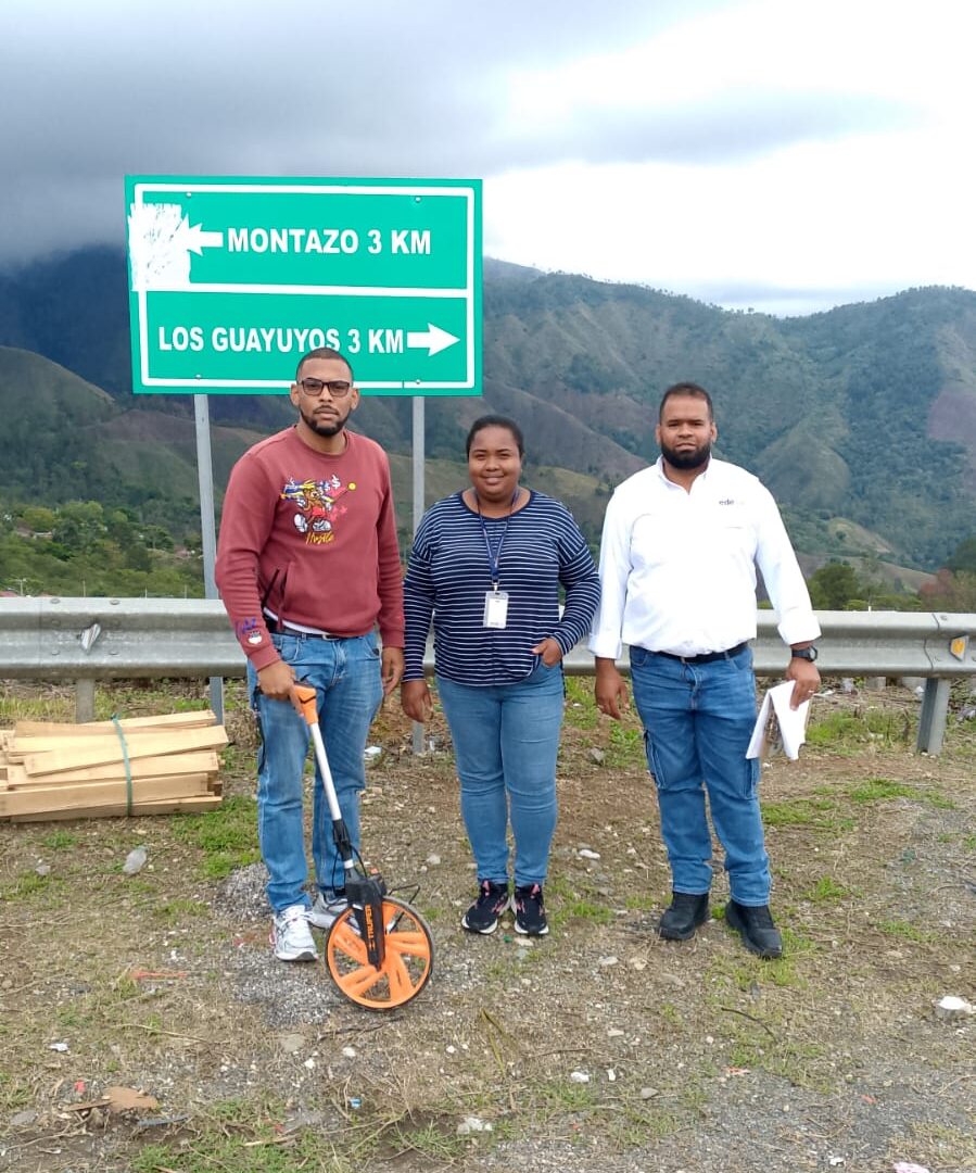Edesur inicia proyecto para llevar electricidad a comunidad El Montazo, en la provincia de Azua