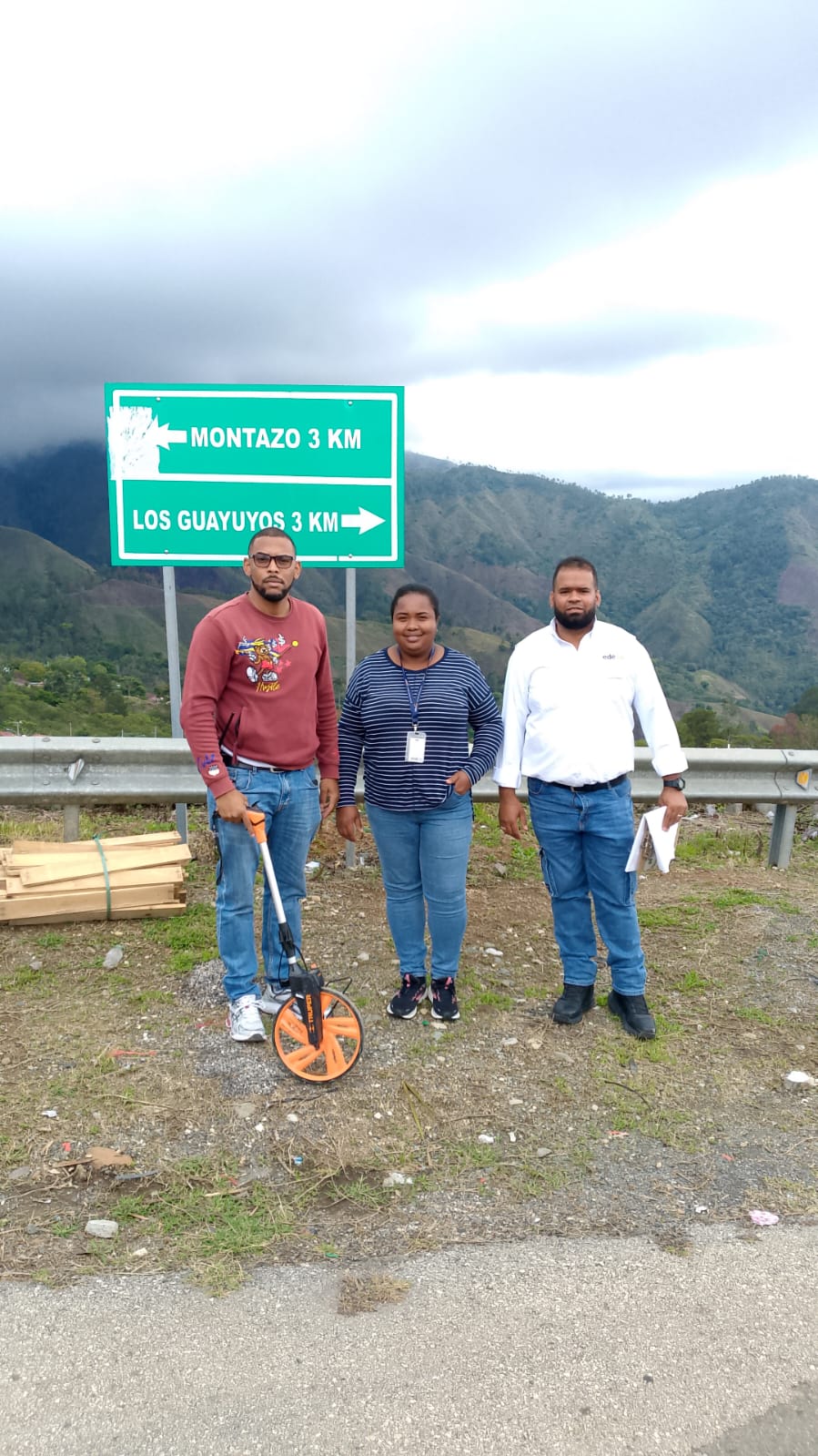 Edesur inicia proyecto para llevar electricidad a comunidad El Montazo, en la provincia de Azua