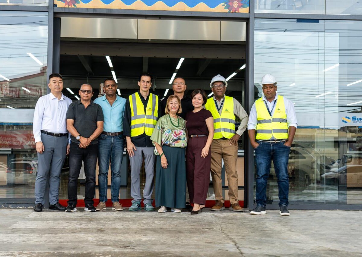 MIVHED autoriza reapertura de tienda Suplax tras completar proceso de reforzamiento estructural
