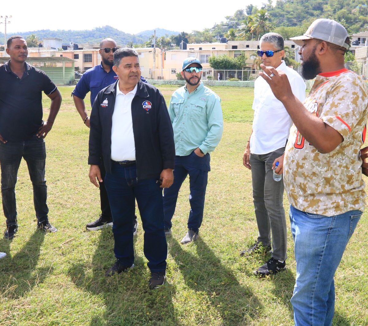 DCNB evalúa condiciones estadio municipal de Padre Las Casas, en Azua