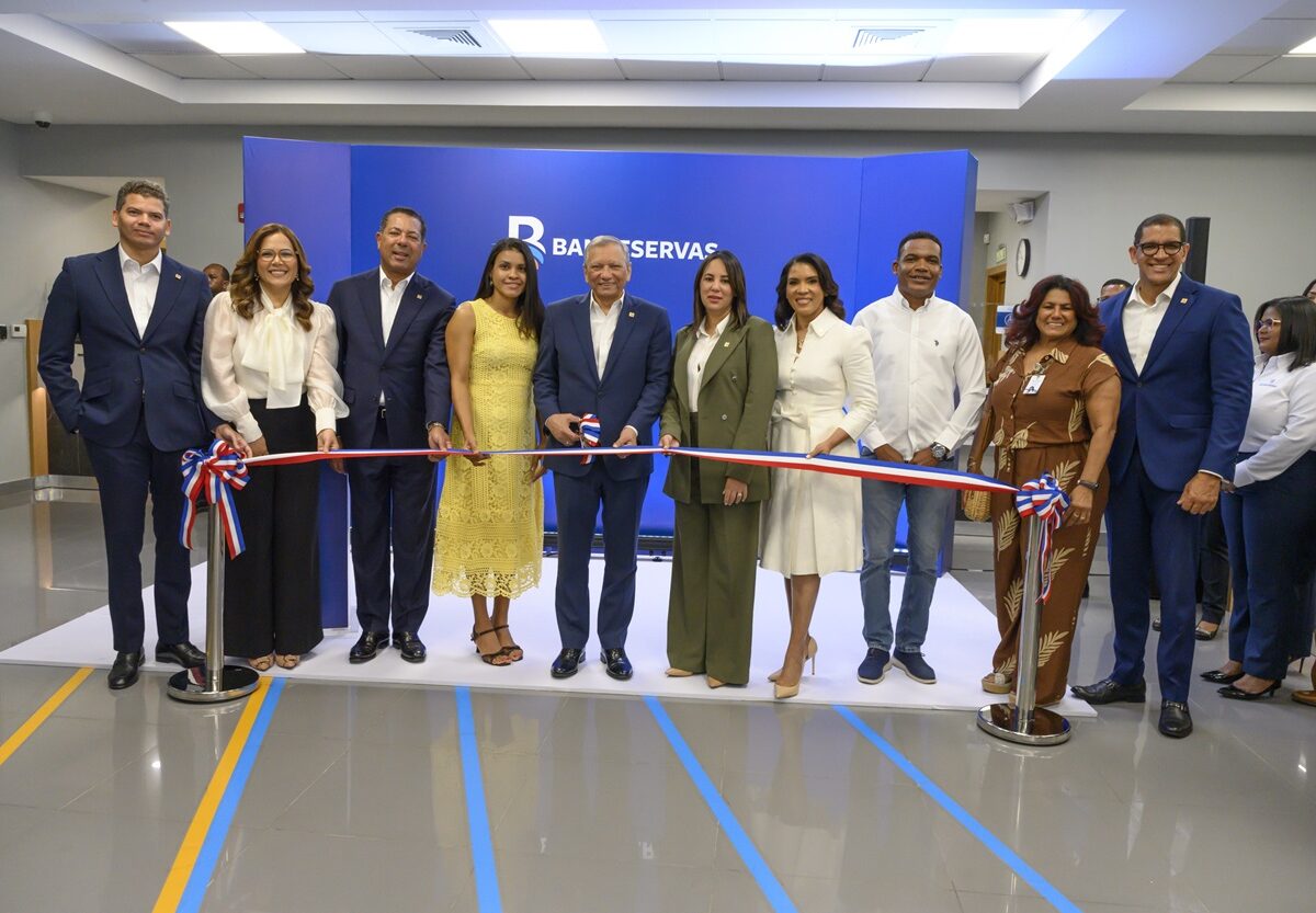 Banreservas fortalece su expansión en Santo Domingo Oeste con moderna oficina de negocios en Plaza Paseo 27
