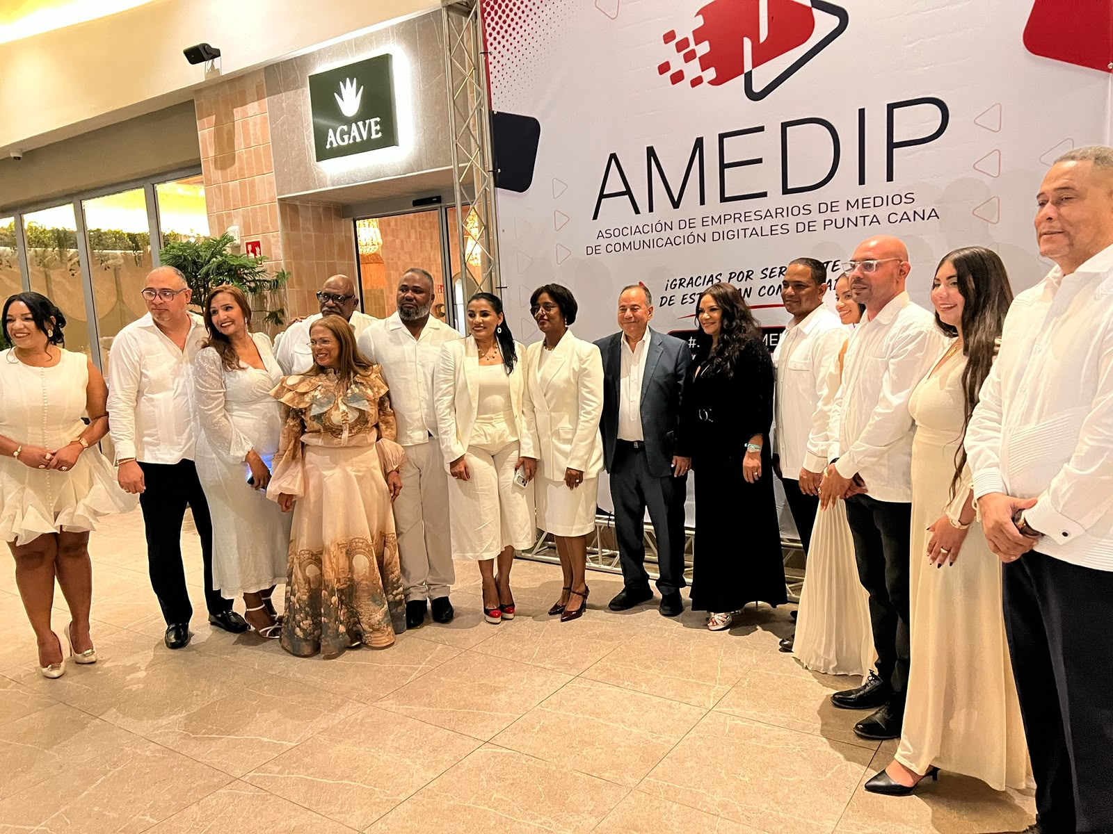 Amedit juramenta nueva directiva 2026-2028 y sella alianza estratégica con el CDP en Punta Cana