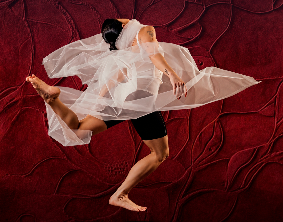 La Compañía Nacional de Danza Contemporánea estrena “Carmesí”: un puente coreográfico internacional