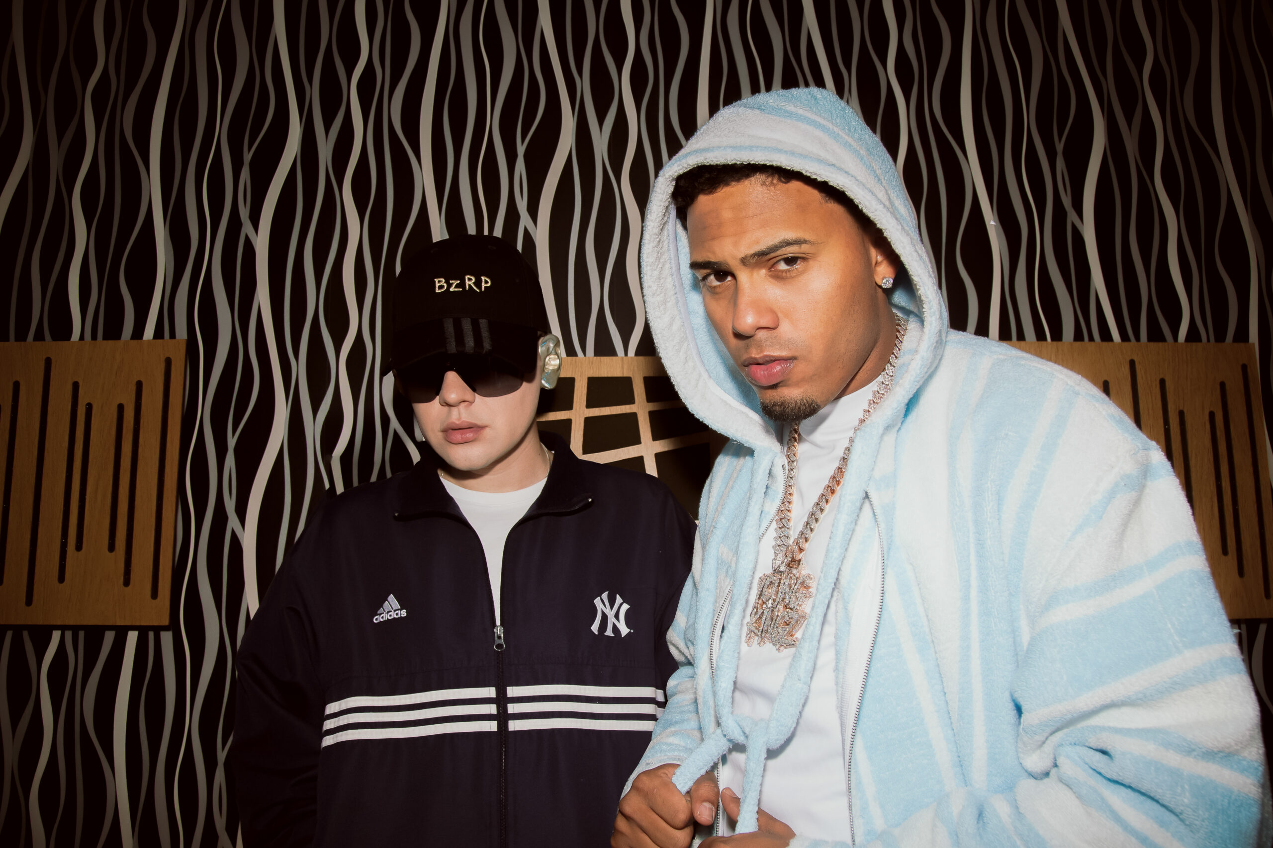 Myke Towers y Bizarrap rompen la espera con un doble lanzamiento que sacude la música urbana
