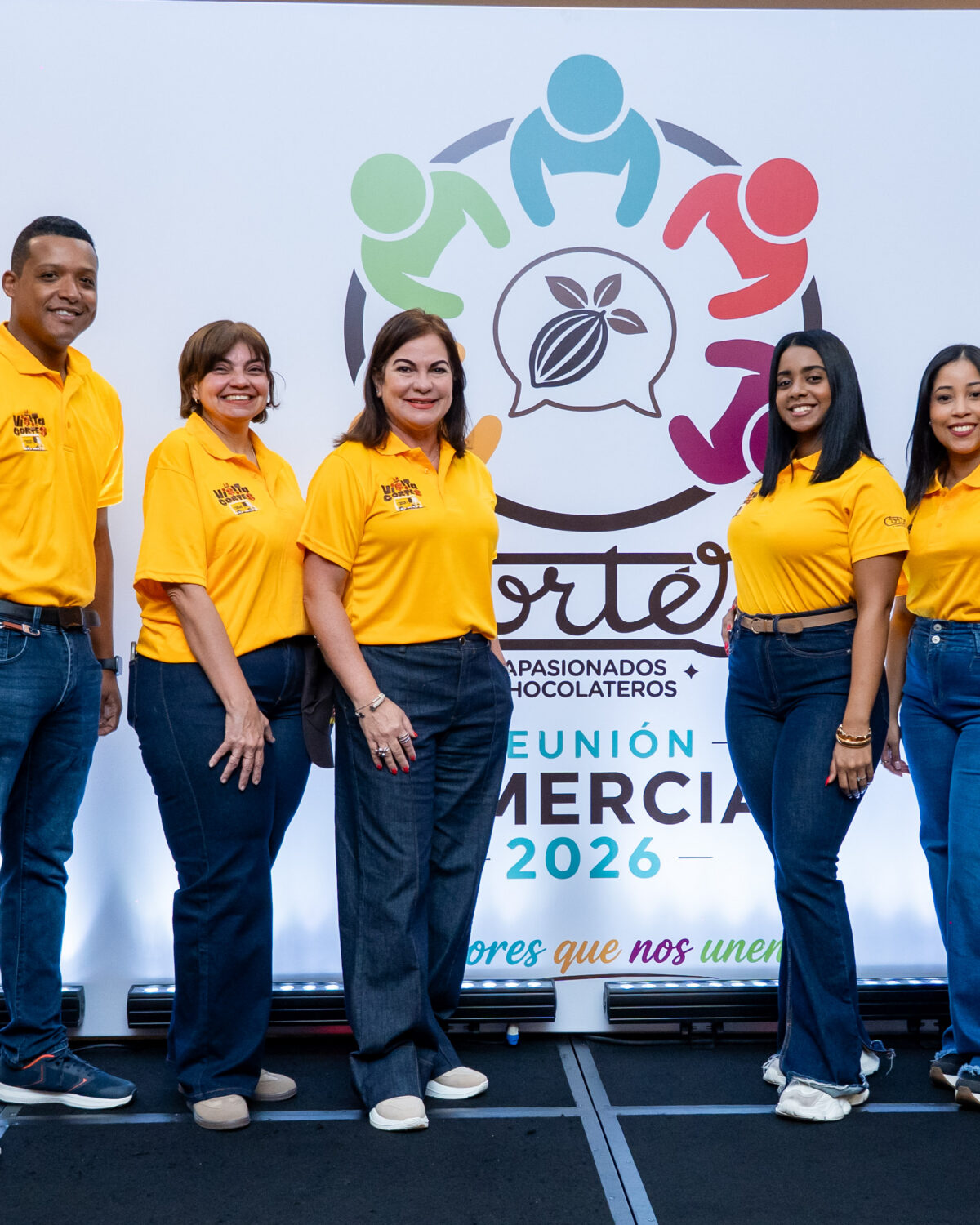 Cortés lleva su tradición centenaria a los barrios dominicanos con la campaña promocional “La Visita Cortés”