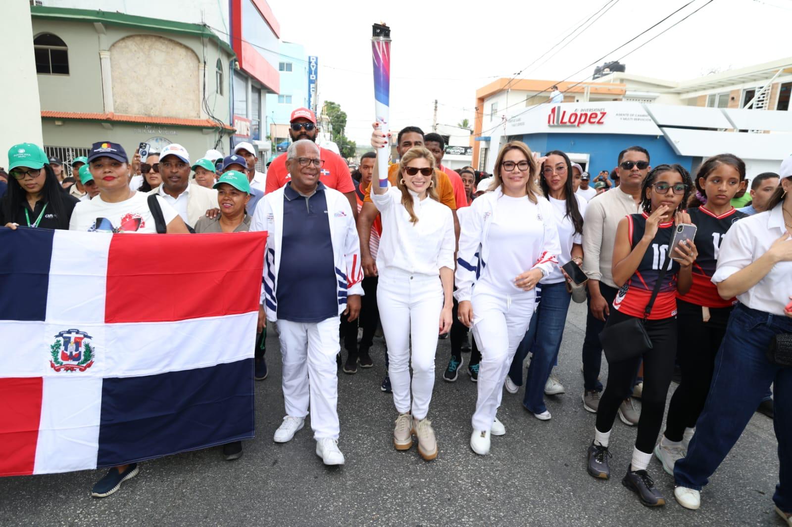 Grupo Puntacana participa en el recorrido de la Antorcha de los Juegos Centroamericanos y del Caribe Santo Domingo 2026