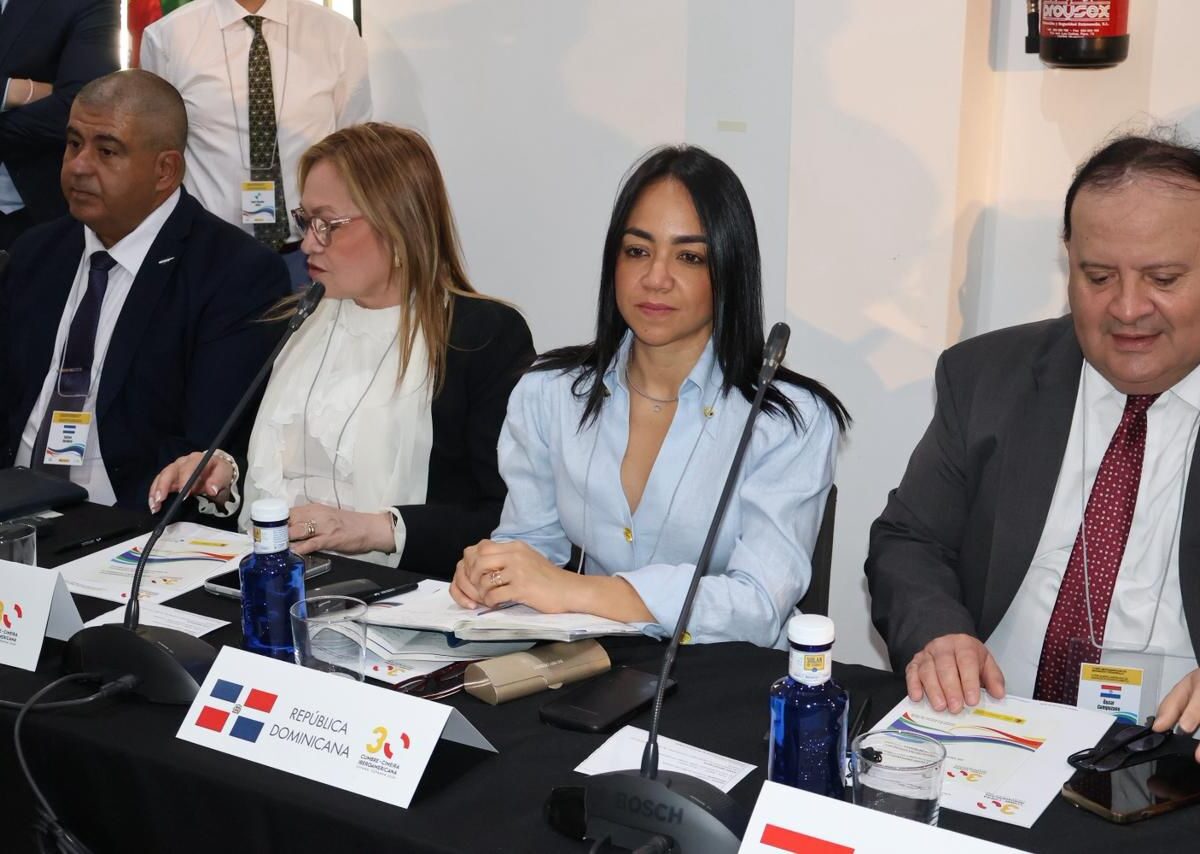 Ministra Faride Raful llama a reforzar la corresponsabilidad internacional y la cooperación en seguridad para afrontar los desafíos migratorios