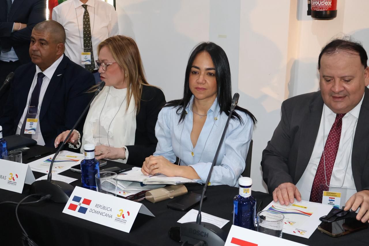 Ministra Faride Raful llama a reforzar la corresponsabilidad internacional y la cooperación en seguridad para afrontar los desafíos migratorios
