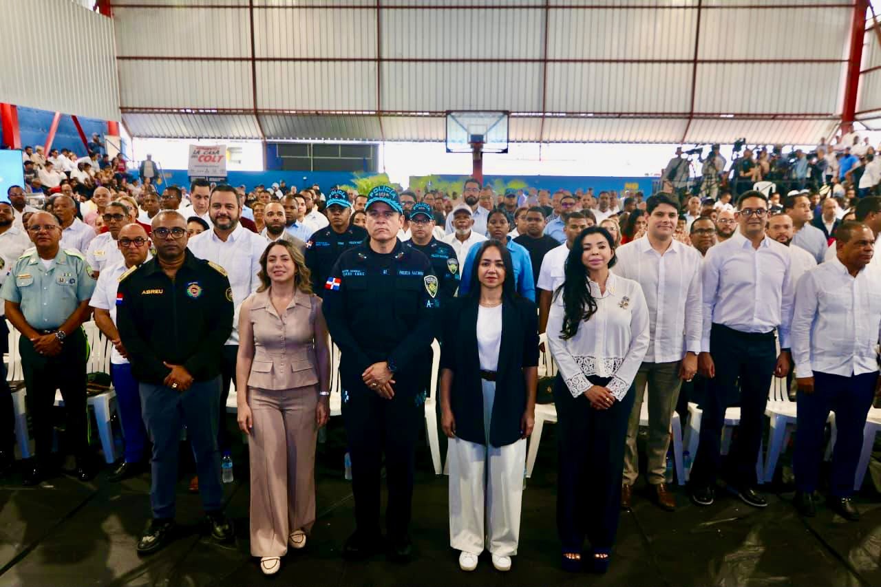 Interior y Policía lanza en Villas Agrícolas programa integral de seguridad ciudadana con apoyo de más de 40 instituciones