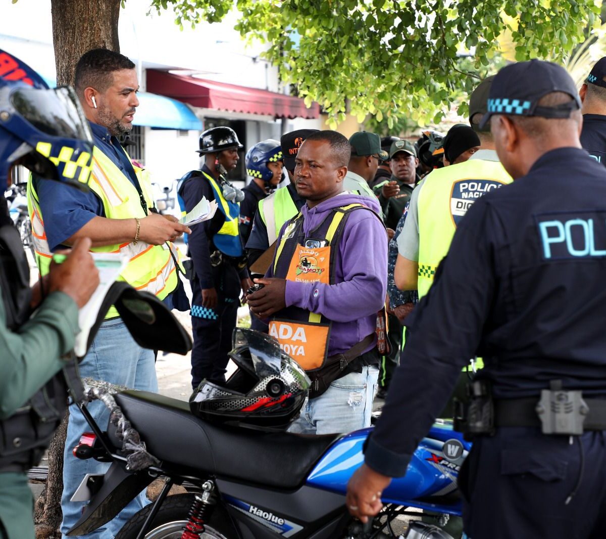 INTRANT y organismos de seguridad intervienen 15 paradas de motoconcho; eliminan tres, retienen 64 motocicletas y realizan 247 pruebas de alcoholemia