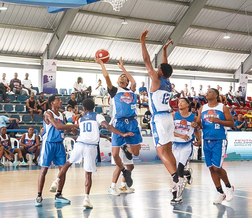 Liceo Ramón Emilio Jiménez y Politécnico José María Vélaz invictos en Torneo Baloncesto Masculino Batallas de las Promociones INEFI 2026
