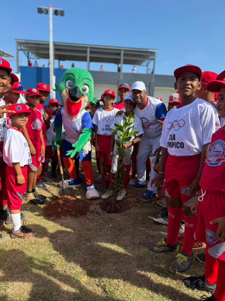 Liga Deportiva Quezada destaca participación en la celebración del 132 aniversario del Día Olímpico