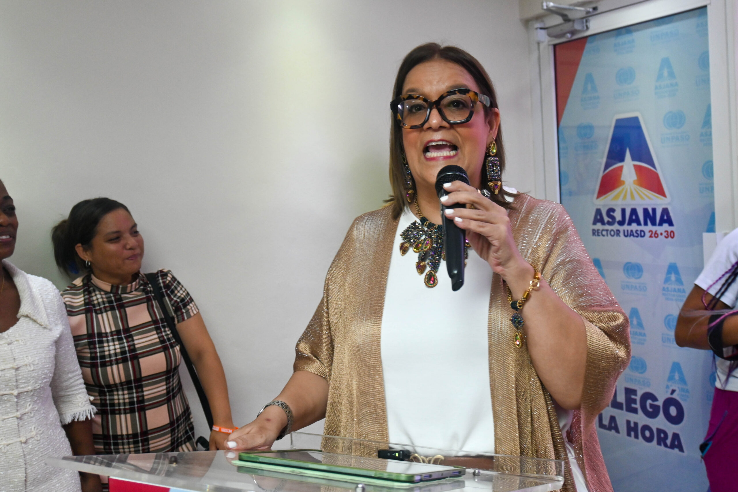 Anitza Gutiérrez cierra campaña con un masivo llamado a la unidad y la transformación de la Facultad de Artes en la UASD