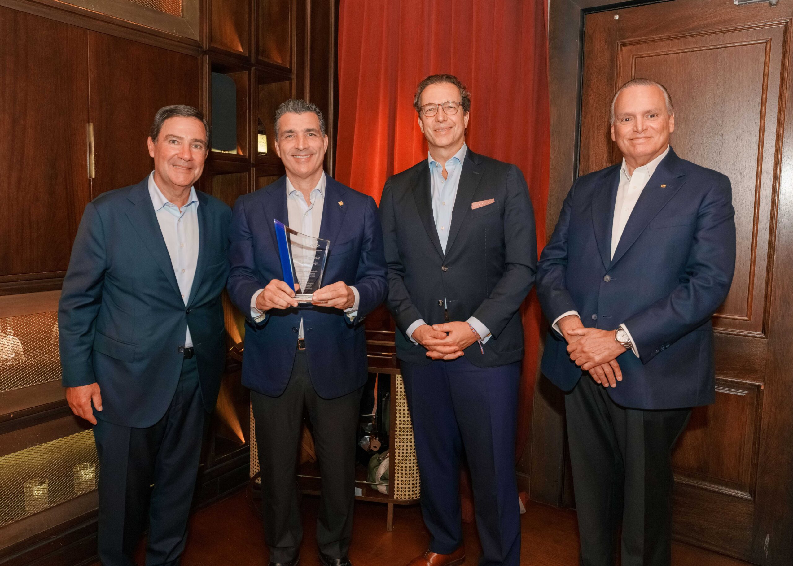 Banco Popular y Bank of America celebran 50 años de alianza estratégica
