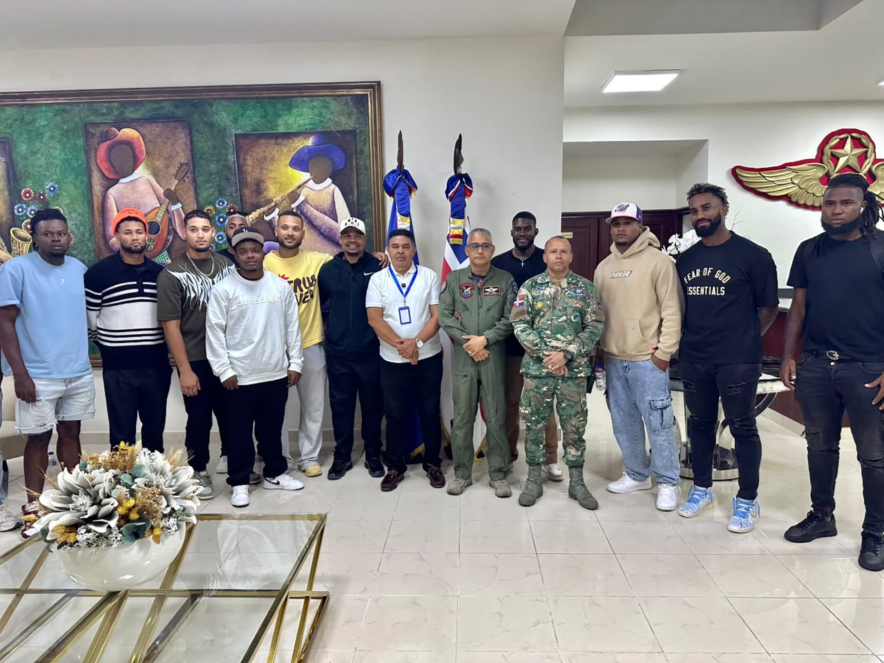 Llega al país segundo grupo de peloteros dominicanos varados en Venezuela