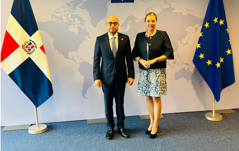 RD y Unión Europea afianzan lazos en Bruselas: El futuro de la relación bilateral a debate