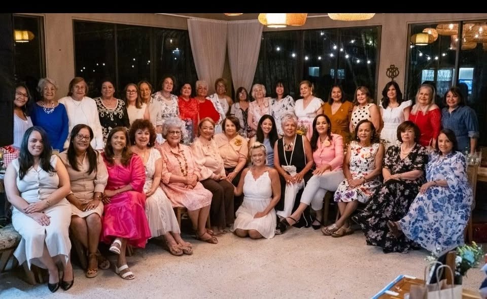 Mesa Redonda Panamericana de Santiago reconoce a Teolinda Gil Abreu como Madre del Año 2026