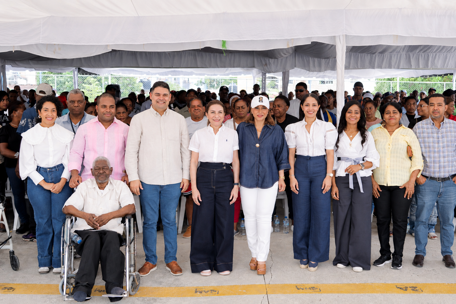 Supérate entrega Bono de Emergencia a 1,481 familias afectadas por las lluvias en el Distrito Nacional