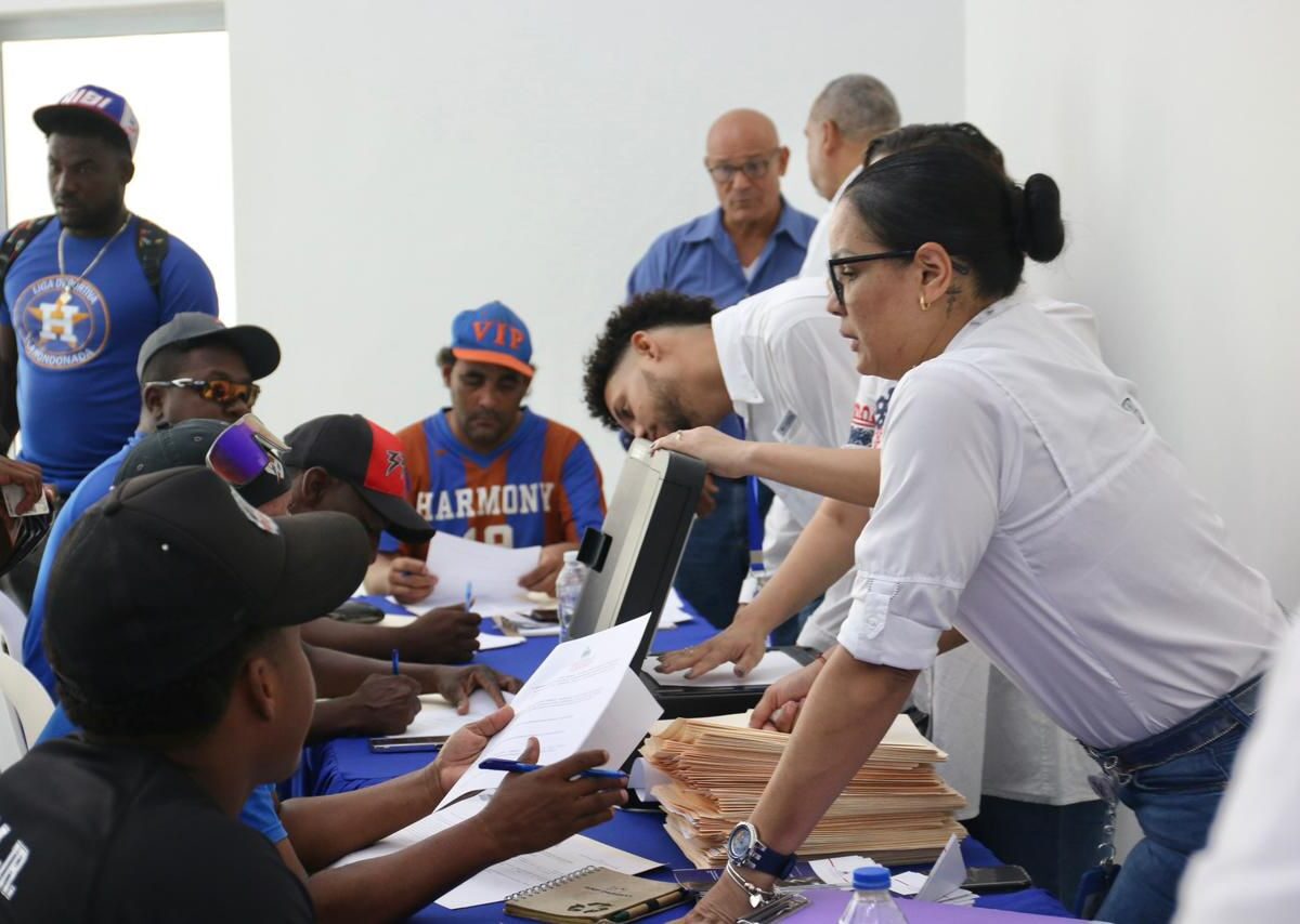 Comisionado de Béisbol incrementa ligas registradas