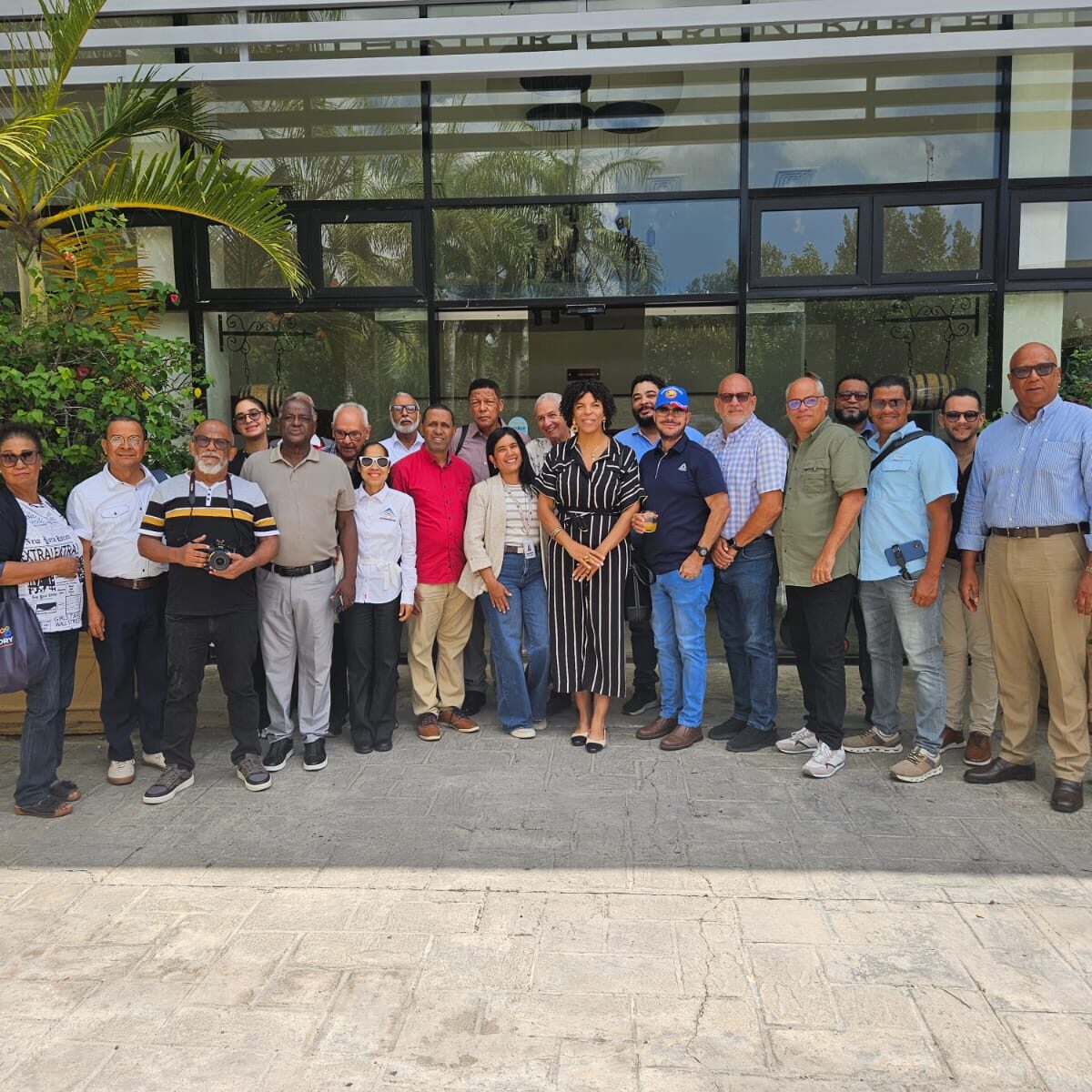 Adompretur celebra el Día del Padre con recorrido cultural en el Centro Histórico Ron Barceló
